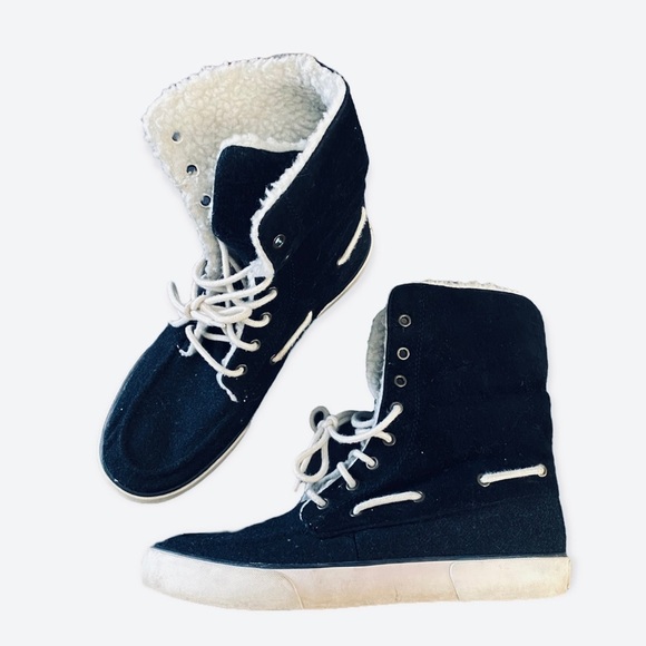 Chaps Brinly Microsuede Sherpa High Top Sneakers 8 - Picture 3 of 10